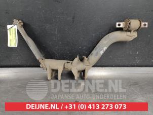 Gebruikte Draagarm rechts-achter Honda Civic (ES) 1.3 16V VTEC-i IMA Prijs € 35,00 Margeregeling aangeboden door V.Deijne Jap.Auto-onderdelen BV