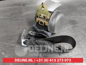 Gebruikte Veiligheidsgordel links-achter Mazda 2 (NB/NC/ND/NE) 1.4 16V Prijs € 35,00 Margeregeling aangeboden door V.Deijne Jap.Auto-onderdelen BV