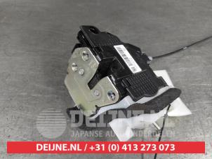 Hyundai I20 Door lock mechanism 2-door, right O531687 photo 2