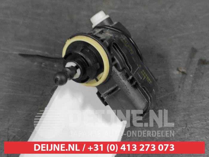 Nissan Micra Headlight motor O531968