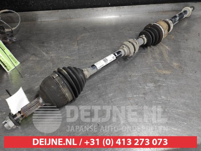 Nissan Micra Aandrijfas rechts-voor O531971