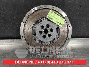 Gebruikte Vliegwiel Mazda 3 Sport (BP) 2.0 SkyActiv-G 122 Mild Hybrid 16V Prijs € 75,00 Margeregeling aangeboden door V.Deijne Jap.Auto-onderdelen BV