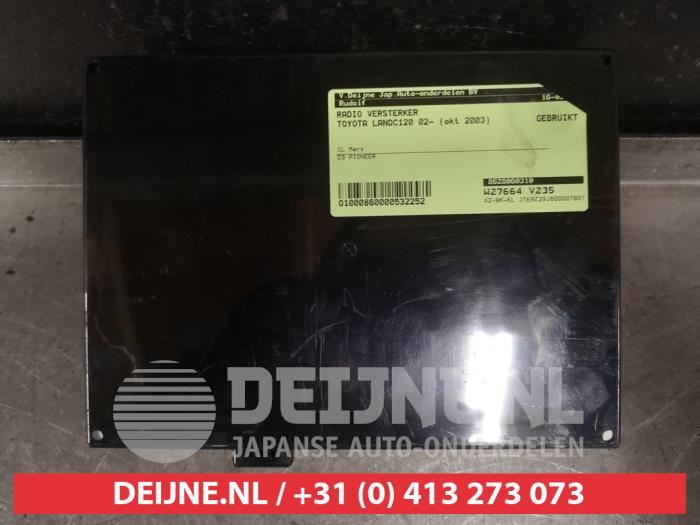 Toyota Landcruiser Radio amplifier O532252