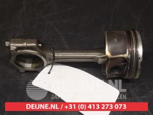 Nissan Qashqai Piston O532436 photo 2