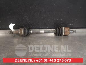Gebruikte Steekas links-voor Hyundai i30 (FD) 1.6 CVVT 16V Prijs € 40,00 Margeregeling aangeboden door V.Deijne Jap.Auto-onderdelen BV