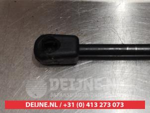 Mazda 3 Gasdemper links-achter O293613 foto 2