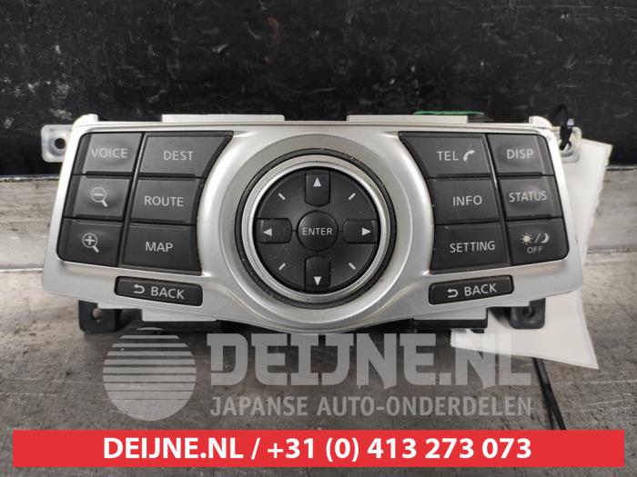 Nissan 370Z Navigatie bedienings paneel O532638