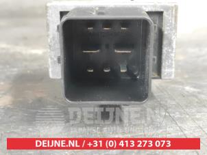 Nissan Qashqai Glow plug relay O532705 photo 2