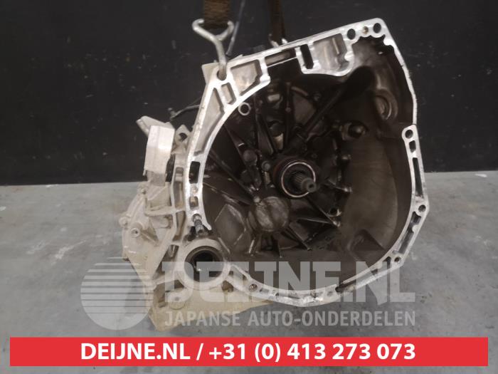 Nissan Pulsar Getriebe O533041