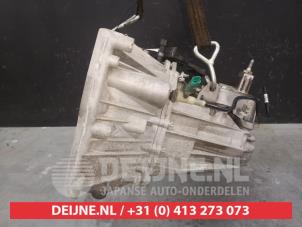 Nissan Pulsar Getriebe O533041 foto 2