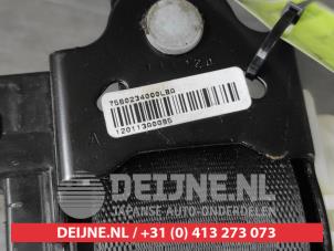 Ssang Yong Korando Rear seatbelt, right O533100 photo 2