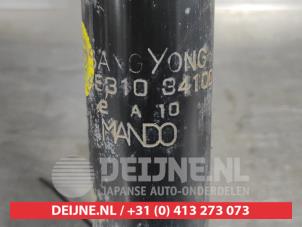 Ssang Yong Korando Rear shock absorber, right O533158 foto 2