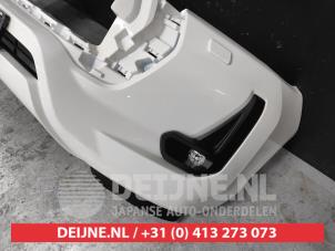 Toyota Hilux Stoßstange vorne O533382 foto 3