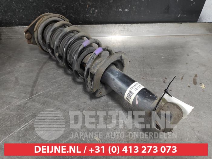 Subaru Impreza Stoßdämpferstrebe rechts hinten O533425