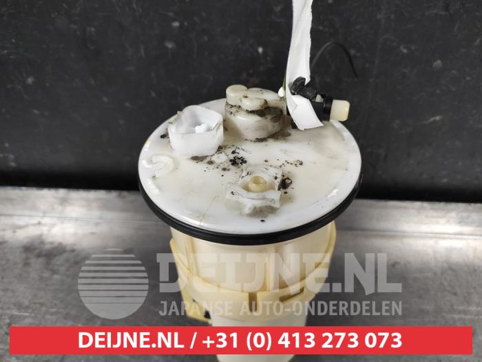 Gebruikte Tank element Pomp Toyota Yaris (P1) 1.5 T Sport 16V VVT-i Prijs € 25,00 Margeregeling aangeboden door V.Deijne Jap.Auto-onderdelen BV