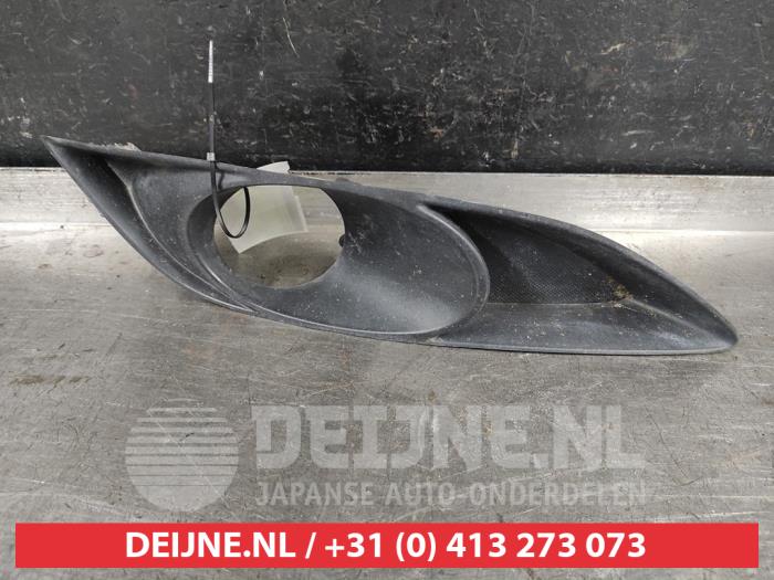 Toyota Auris Bumper Rooster O533865