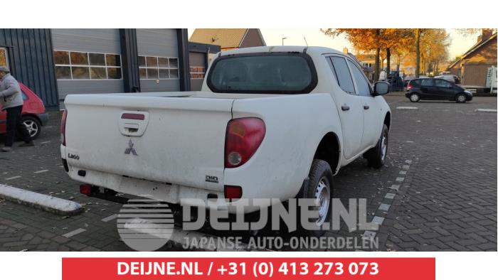 Mitsubishi L200 Pritsche O533900