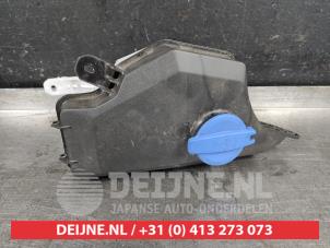 Hyundai Ioniq Scheibensprühertank vorne O534088 foto 3