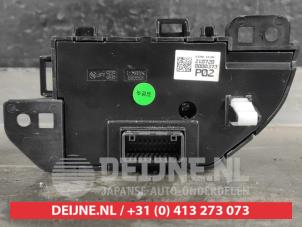 Hyundai Ioniq Parking brake switch O534127 photo 2
