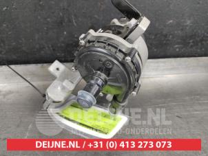 Hyundai Ioniq Additional water pump O534133 photo 2