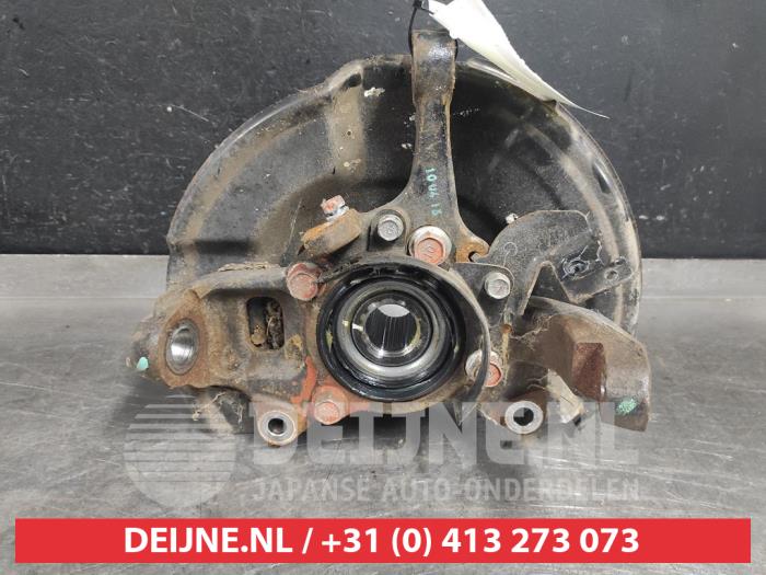 Mitsubishi L200 Achsschenkel rechts vorne O534566