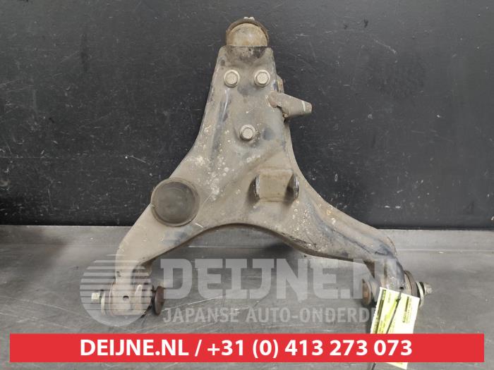 Mitsubishi L200 Querlenker unten links vorne O534569