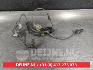 Gebruikte ABS Sensor Mitsubishi L-200 2.5 DI-D 4x4 Prijs € 25,00 Margeregeling aangeboden door V.Deijne Jap.Auto-onderdelen BV