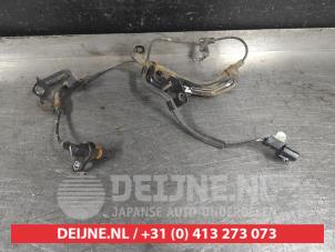 Gebruikte ABS Sensor Mitsubishi L-200 2.5 DI-D 4x4 Prijs € 25,00 Margeregeling aangeboden door V.Deijne Jap.Auto-onderdelen BV