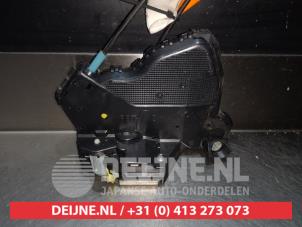 Daihatsu Terios Door lock mechanism 4-door, front left O279762 photo 2
