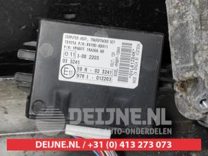Toyota Yaris Kontaktslot+Sleutel O535435 foto 3