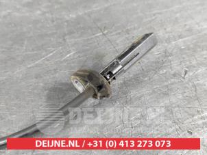 Nissan Micra ABS Sensor O535498 photo 2
