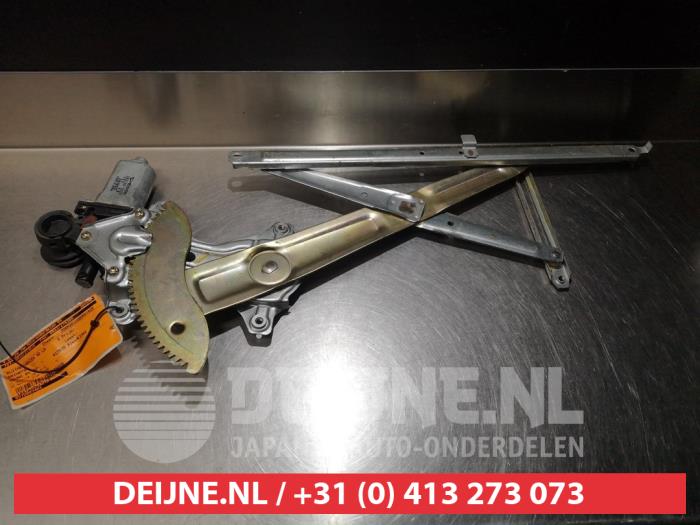 Daihatsu Young RV Ruitmechaniek 4Deurs links-achter O290793