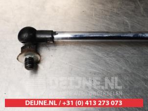 Daihatsu Young RV Gasdemper rechts-achter O295308 foto 2