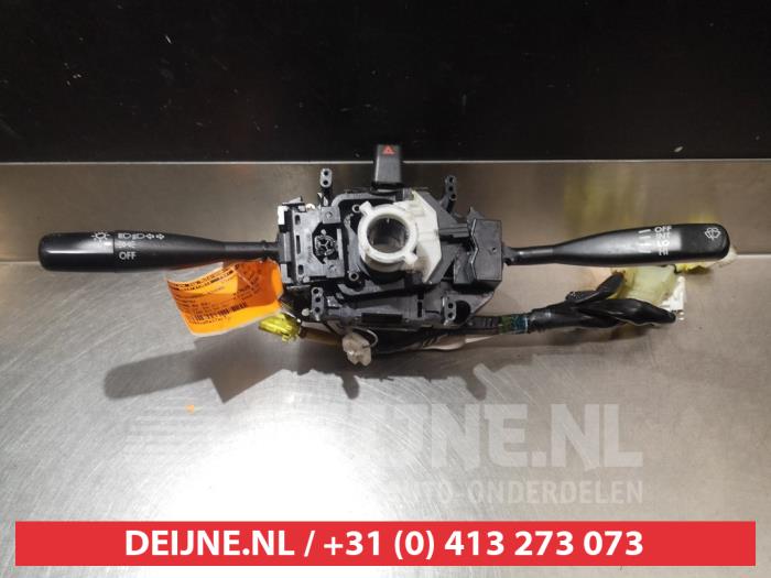 Daihatsu Young RV Steering column stalk O309138