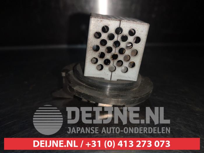 Daihatsu Young RV Heizung Widerstand O368247