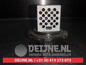 Daihatsu Young RV Heater resistor O368247 photo 2