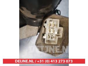 Subaru Impreza Front wiper motor O348745 photo 3