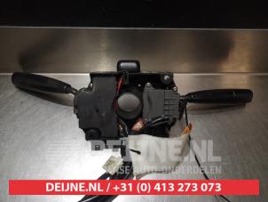 Subaru Impreza Steering column stalk O308589 photo 4
