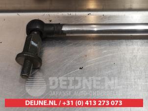 Mitsubishi Grandis Gasdemper rechts-achter O295188 foto 3