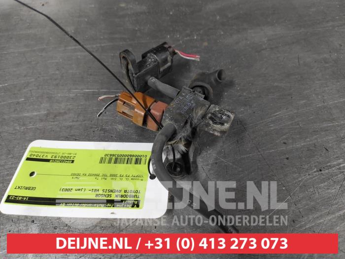 Turbodruk sensor van een Toyota Avensis Verso (M20) 2.0 D-4D 16V 2003