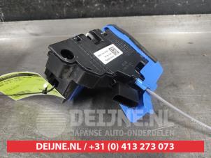 Hyundai I20 Door lock mechanism 4-door, front left O536673 photo 2