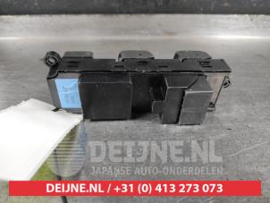 Suzuki Swift Multi-functional window switch O536763 photo 2