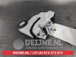 Suzuki Swift Türschlossmechanik 4-türig links hinten O536774 foto 2