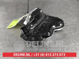 Suzuki Swift Türschlossmechanik 4-türig rechts vorne O536787 foto 2