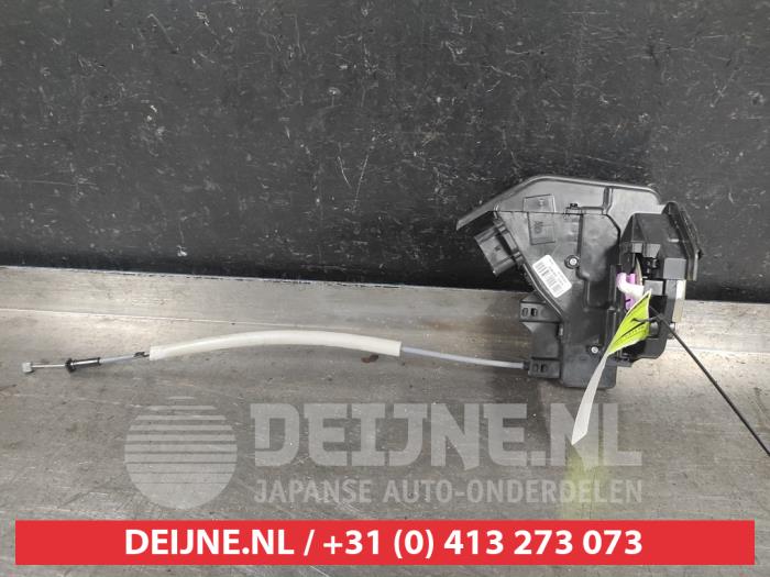 Kia Rio Deurslot Mechaniek 4Deurs links-achter O536826