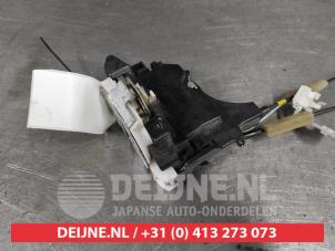 Mitsubishi Outlander Door lock mechanism 4-door, front left O537022 photo 2