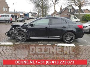 Suzuki Kizashi Tür 4-türig links vorne O537129 foto 2