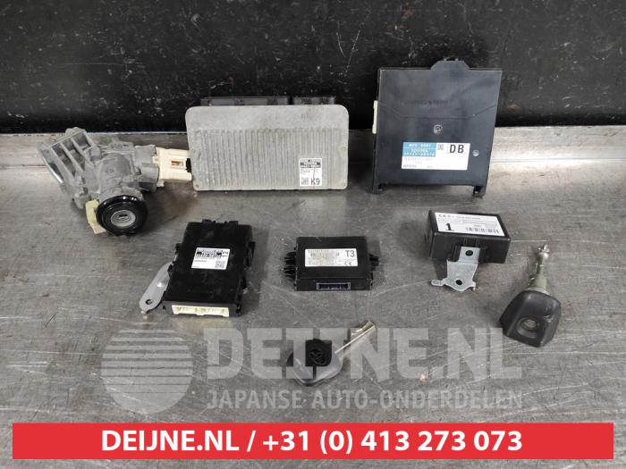 Gebruikte Computer Motormanagement Toyota Yaris III (P13) 1.33 16V Dual VVT-I Prijs € 150,00 Margeregeling aangeboden door V.Deijne Jap.Auto-onderdelen BV