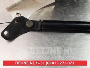 Daihatsu Young RV Gasdemper rechts-achter O295304 foto 2