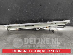 Toyota Rav-4 Lock plate O537991 photo 2
